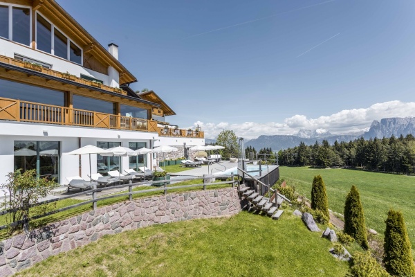 Hotel Tann_Aussenansicht (c) Armin Huber 1